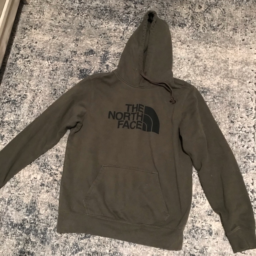 Men’s army green North Face hoodie